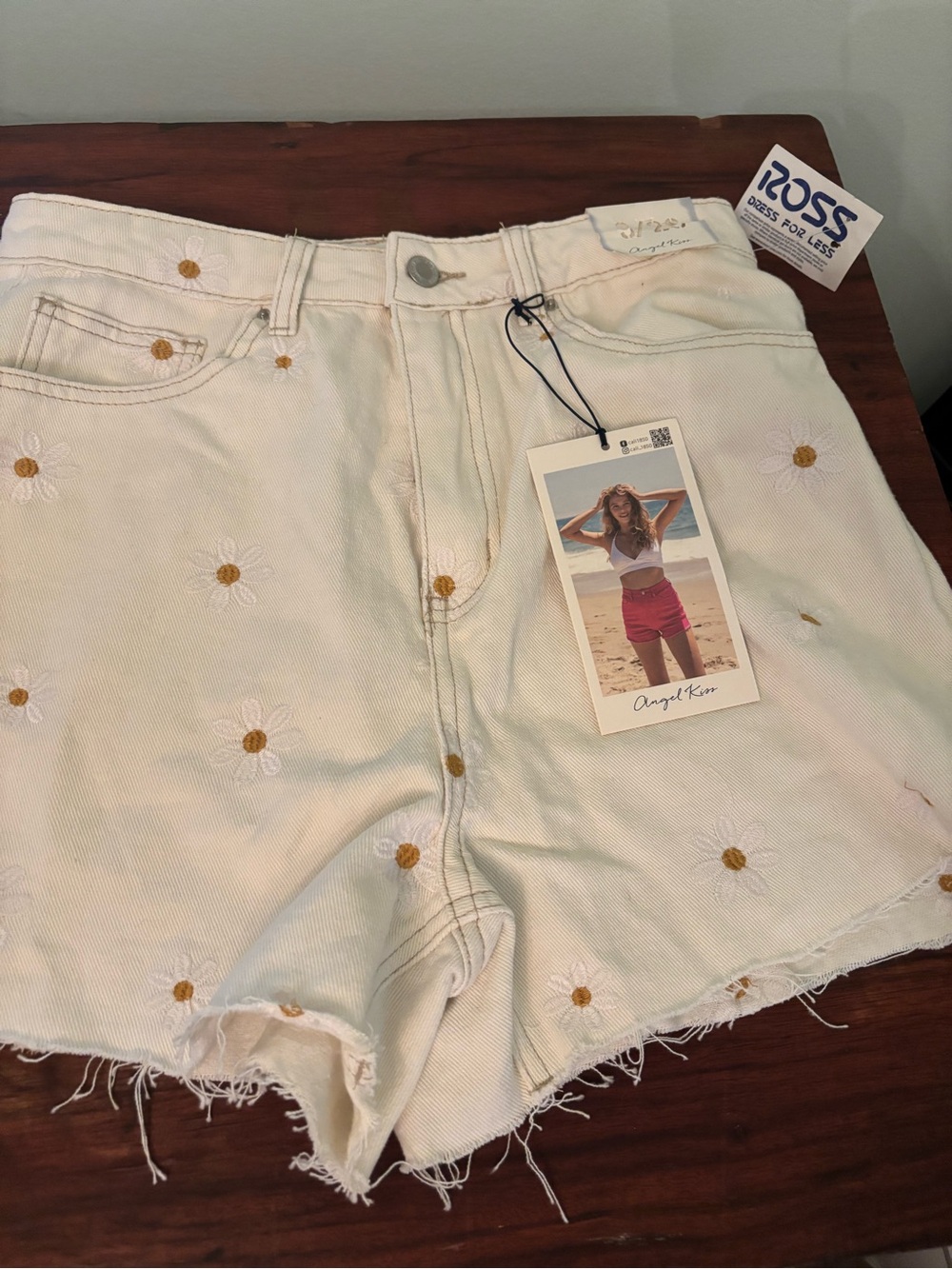 Angel Kiss Cream Daisy Embroidered High-Waist Jean Shorts